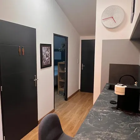 Affittacamere Suite 60m2 au calme à Montélimar parking privé à 2 pas du centre ville
